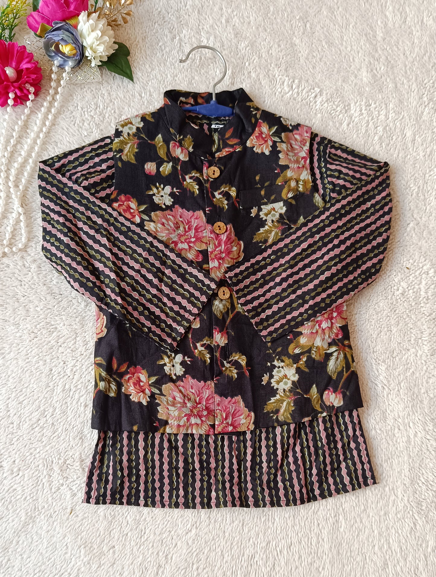 Black Fulwari Jacket with Kurta -Pyjama ( Tie and Dye)