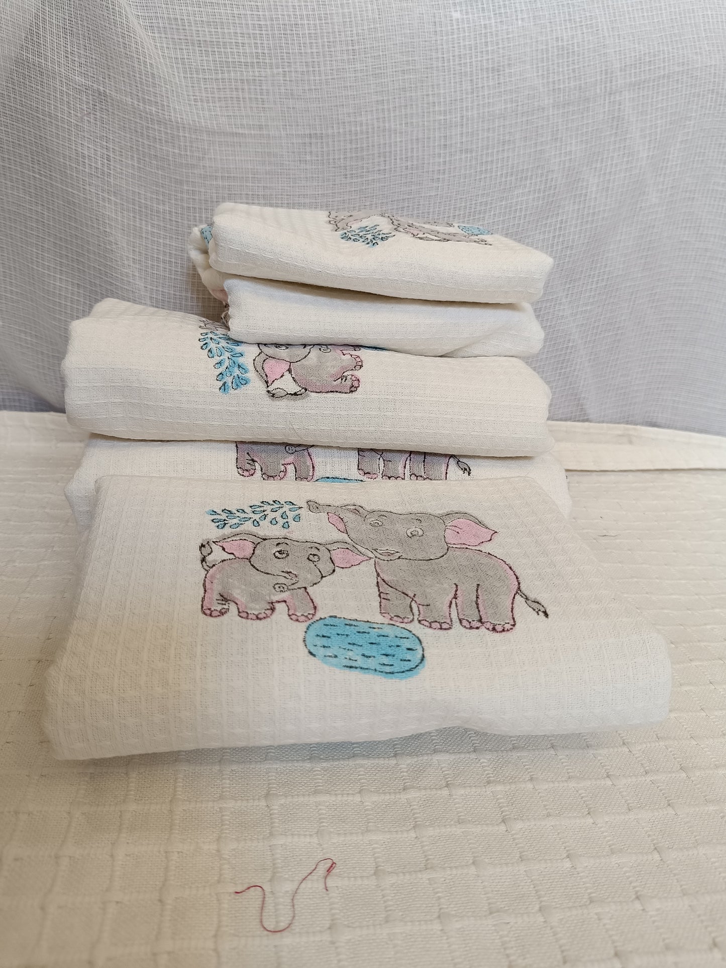 Grey Elephant printed White Cotton Bath Towel