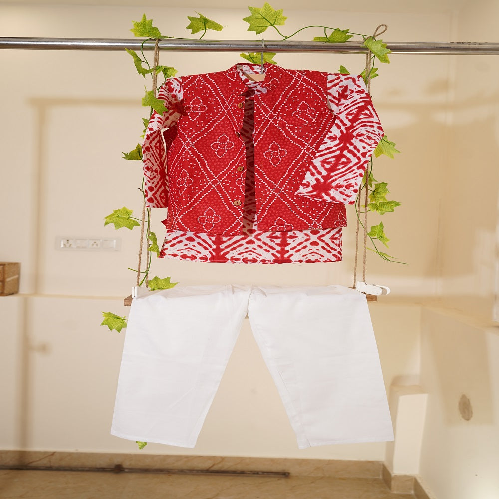 Red Bandhej Kurta And Jacket With Pyjama ( Tie and Dye)