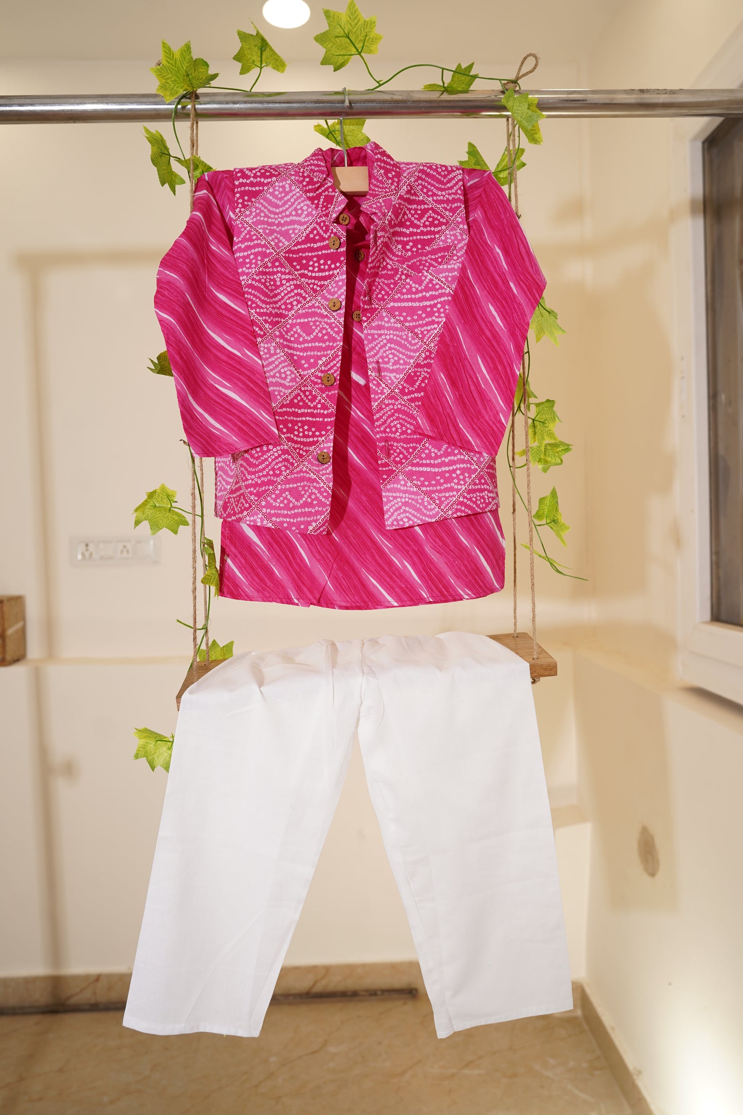 Fuchsia Pink Bandhej Kurta and Jacket with Pyjama (Tie and Dye)