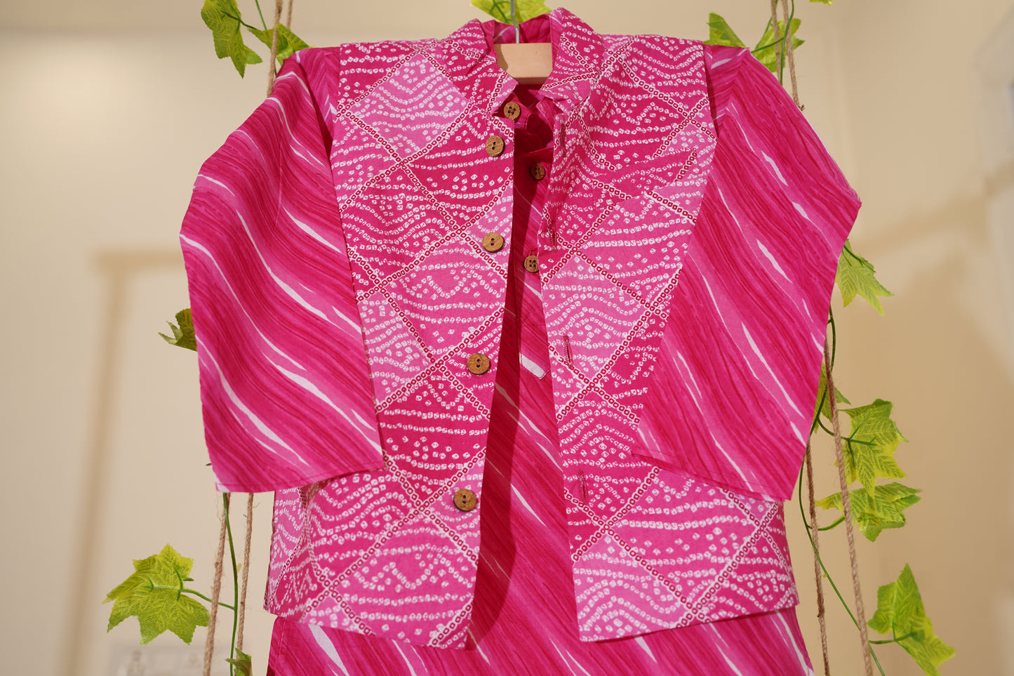 Fuchsia Pink Bandhej Kurta and Jacket with Pyjama (Tie and Dye)