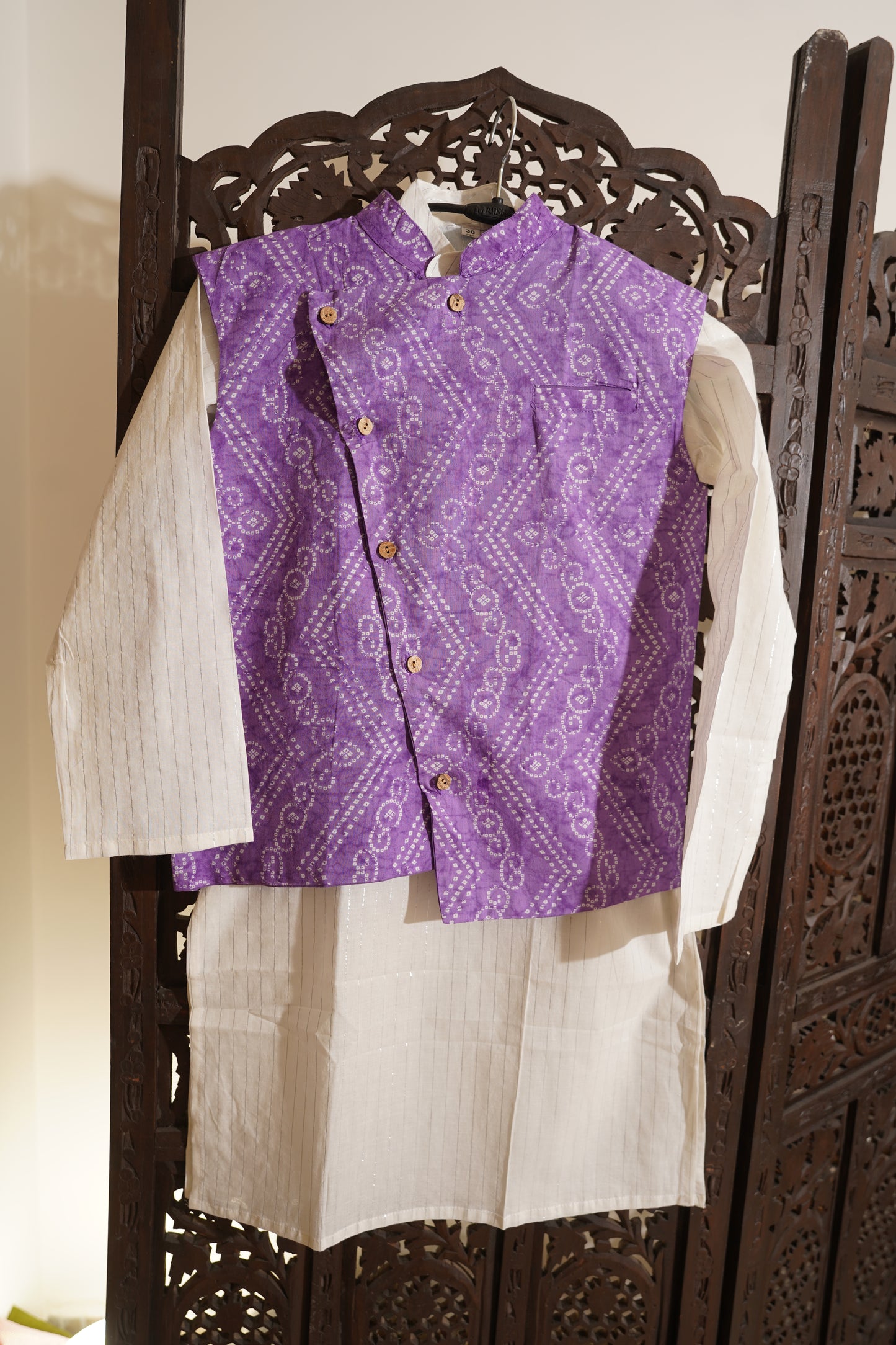 Lavender Bandhej Jacket with Kurta -Pyjama ( Tie and Dye)
