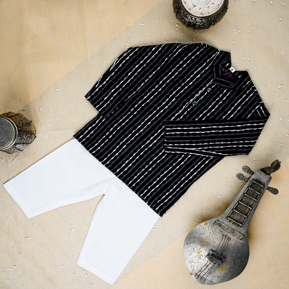 Black Bandhej Kurta and Jacket with Pyjama (Tie and Dye)