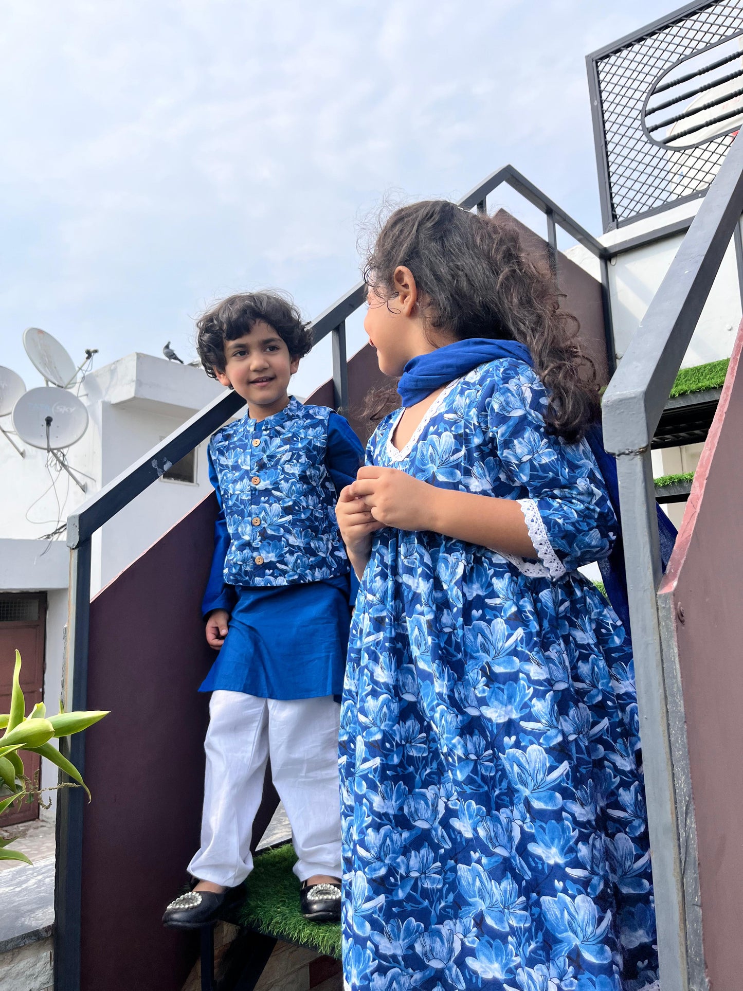 Floral Printed Jacket with Kurta -Pyjama