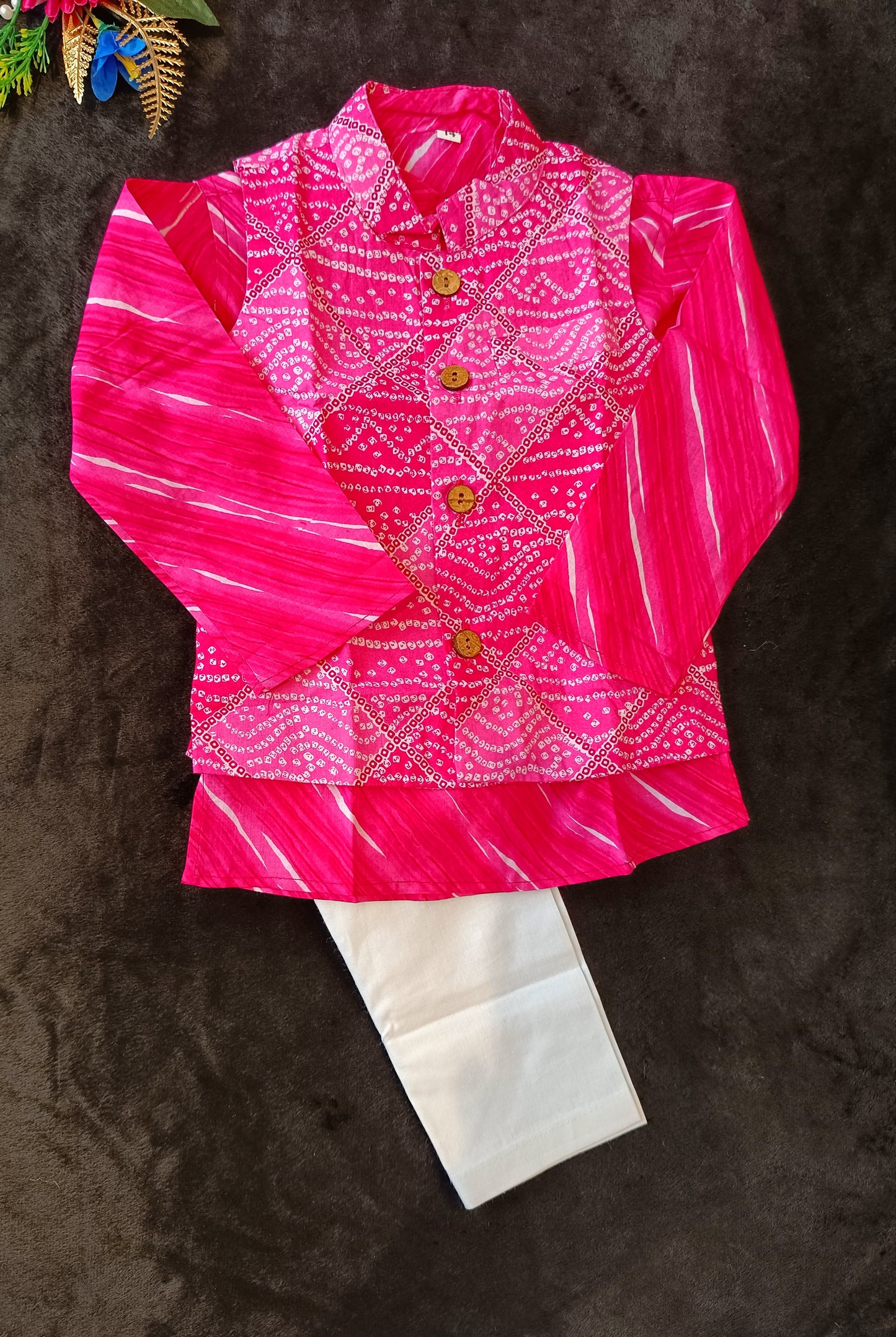 Fuchsia Pink Bandhej Kurta and Jacket with Pyjama (Tie and Dye)
