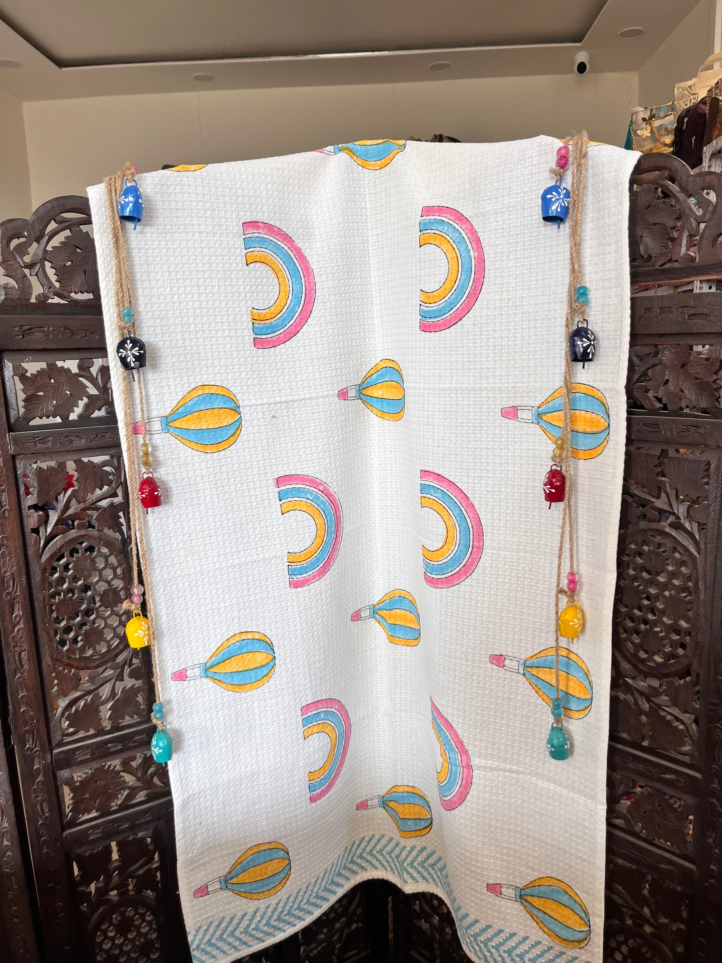 Hot Air Balloon & Rainbow Print White Cotton Bath Towel
