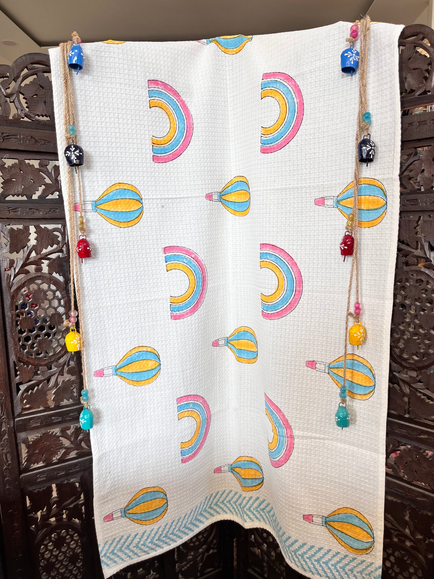 Hot Air Balloon & Rainbow Print White Cotton Bath Towel