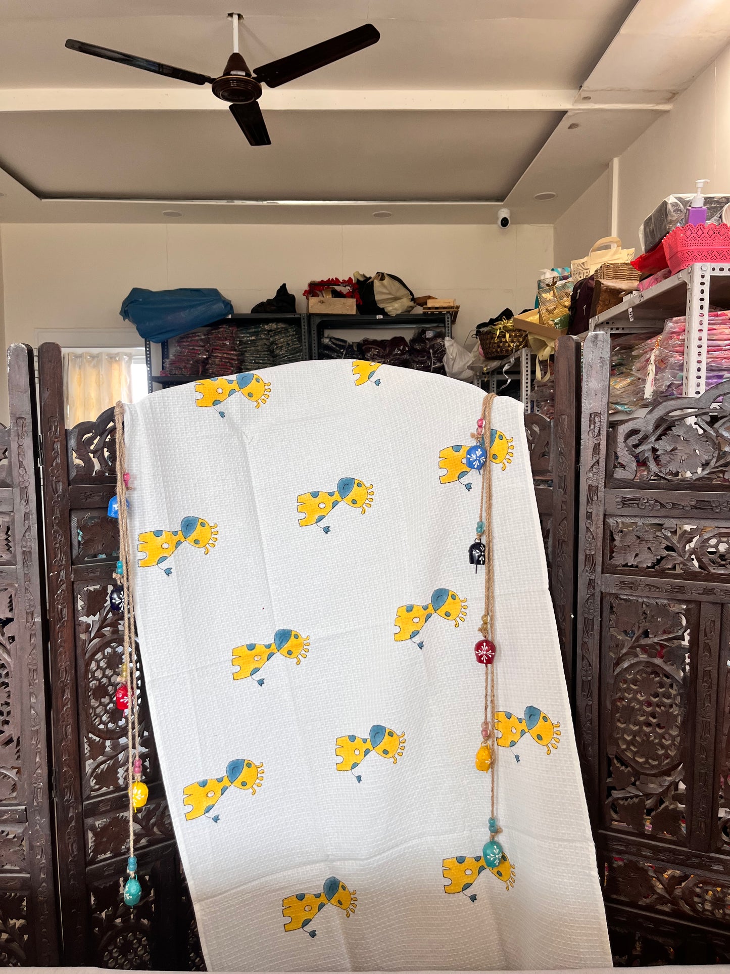 Cute Yellow Giraffe Printed White Cotton Bath Towel