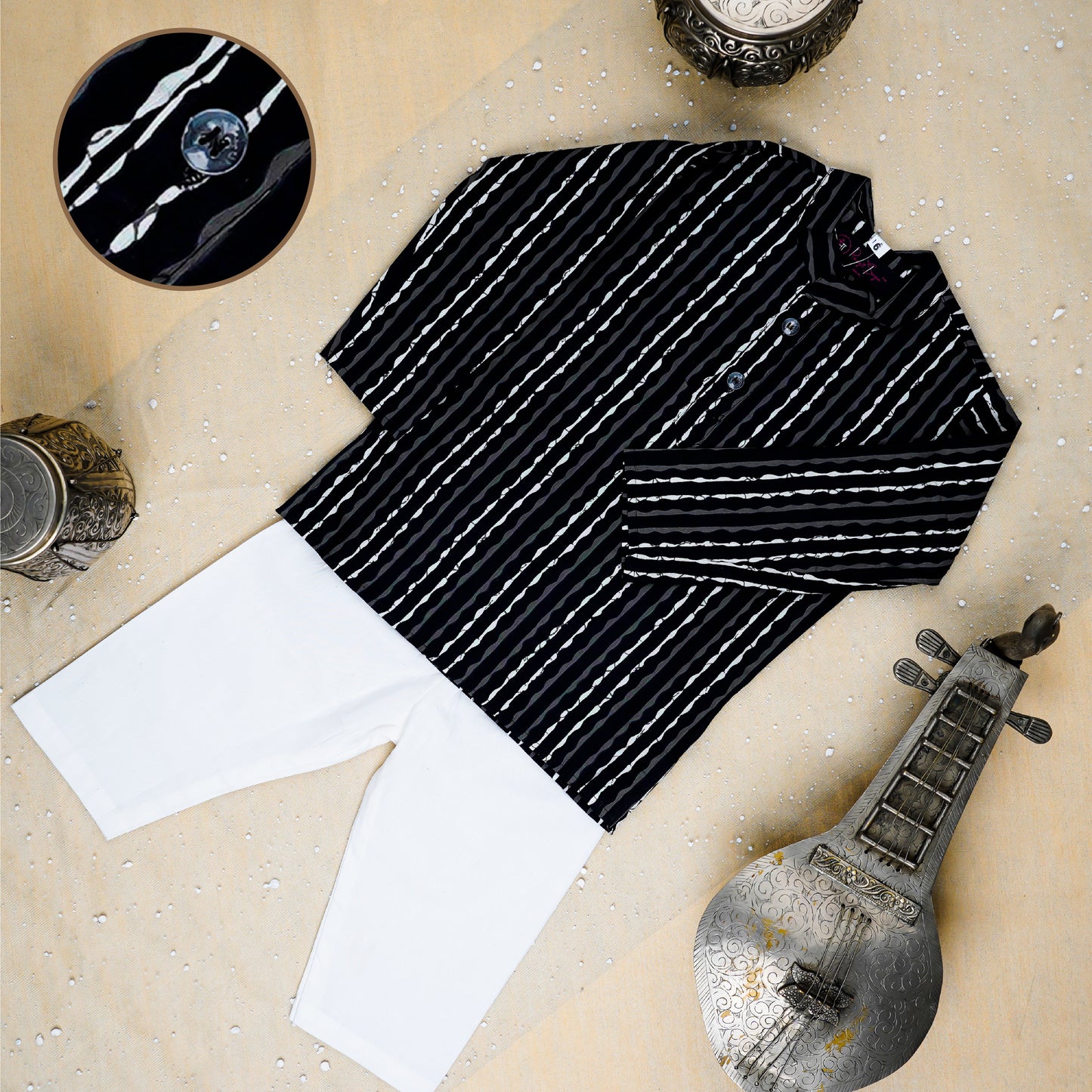 Black Bandhej Kurta and Jacket with Pyjama (Tie and Dye)