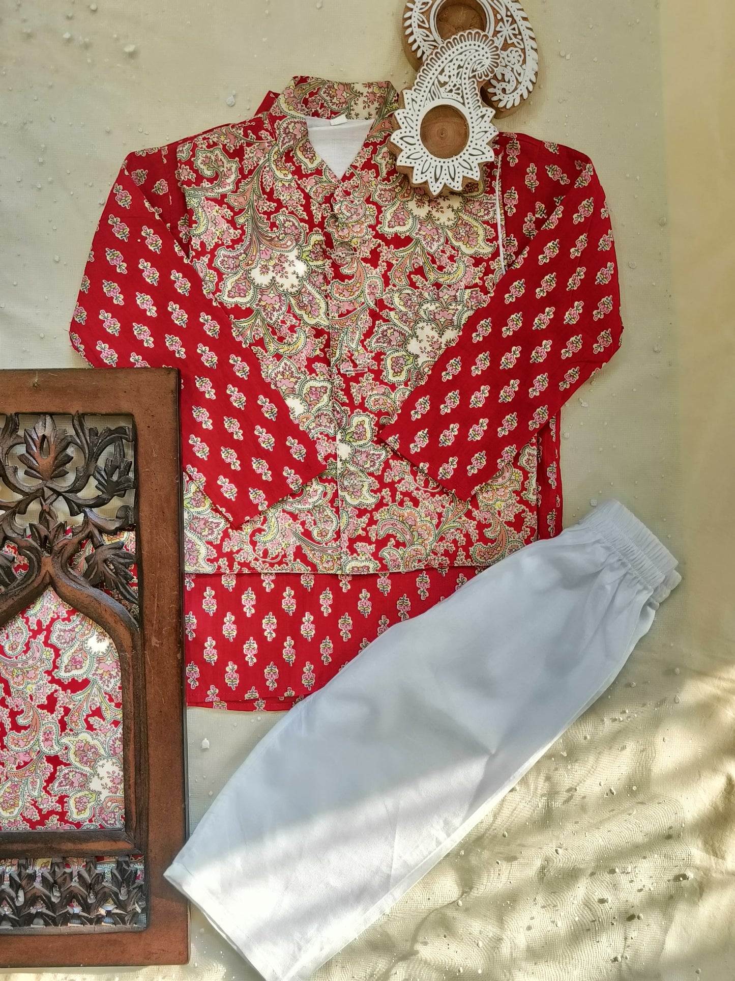 Red Jaal -Buta Jacket with Kurta -Pyjama