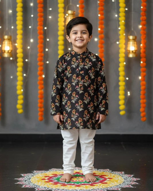 Black block printed Kurta -Pyjama