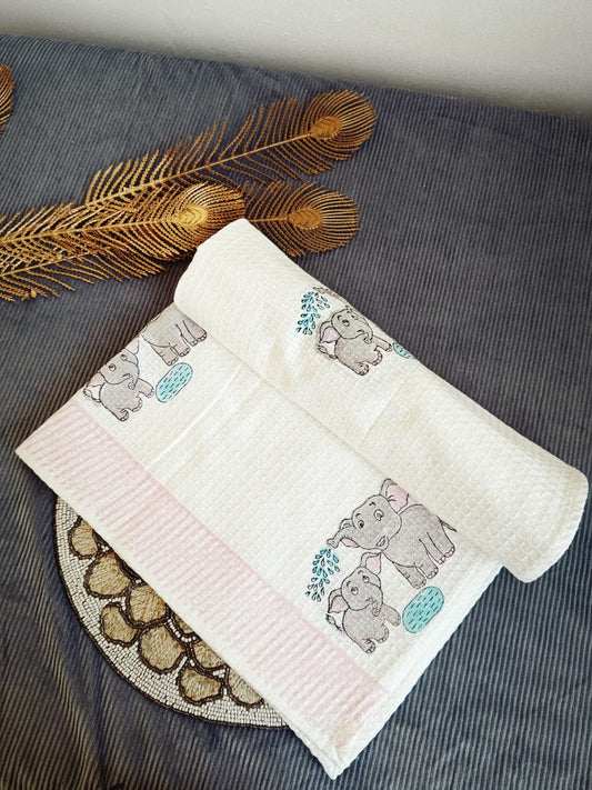 Grey Elephant printed White Cotton Bath Towel
