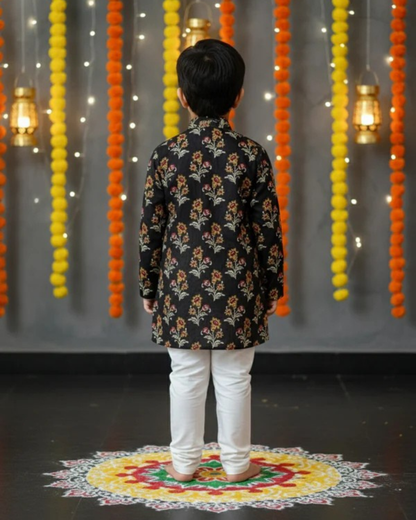 Black block printed Kurta -Pyjama