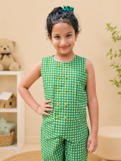 Trending checkered printed waist cost style Co-Ord Set for girls