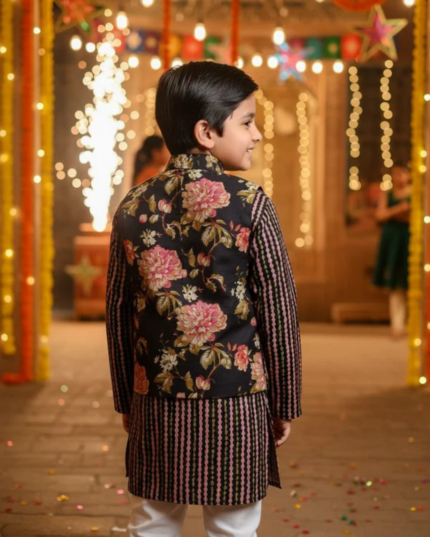 Black Fulwari Jacket with Kurta -Pyjama ( Tie and Dye)