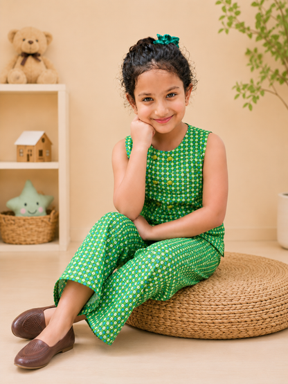 Trending checkered printed waist cost style Co-Ord Set for girls