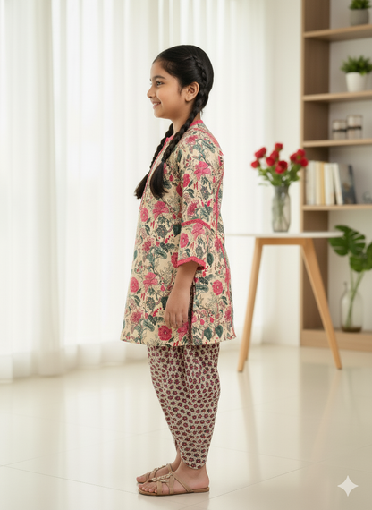 Pink Flower printed Straight Kurta with Dhoti Style Tulip Pant