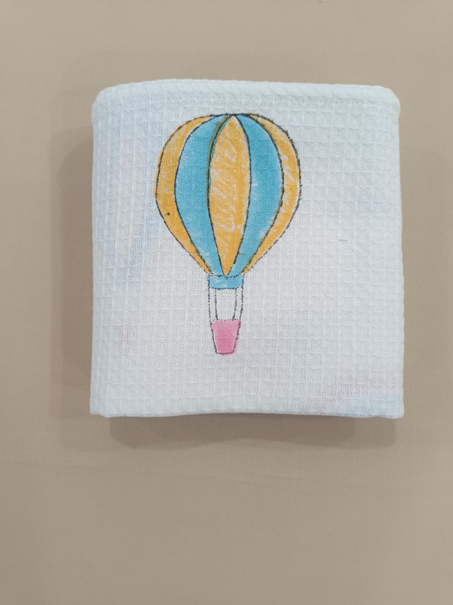 Hot Air Balloon & Rainbow Print White Cotton Bath Towel
