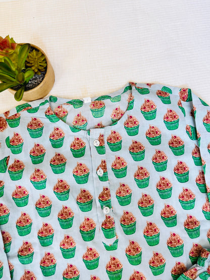Cupcake Printed Green Color Night Suit