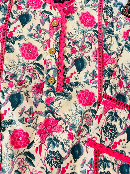 Pink Flower printed Straight Kurta with Dhoti Style Tulip Pant
