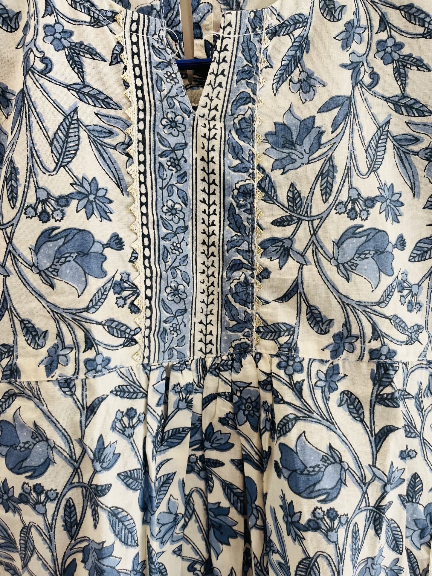 Lavender Colour Floral Printed Nyra Cut suit with Sant