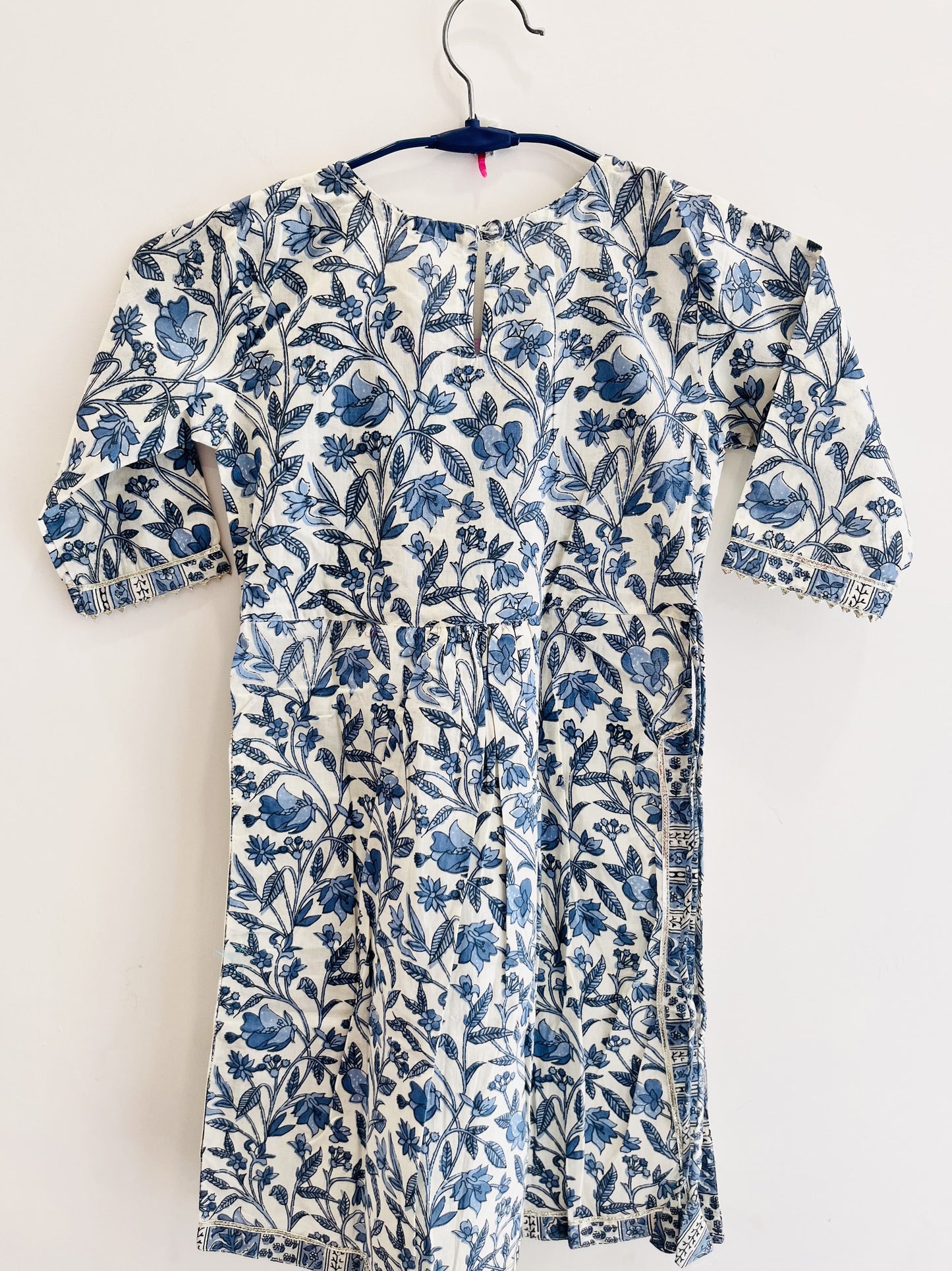 Lavender Colour Floral Printed Nyra Cut suit with Sant