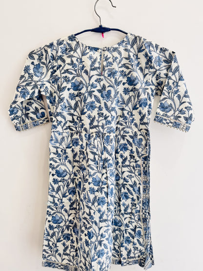 Lavender Colour Floral Printed Nyra Cut suit with Sant