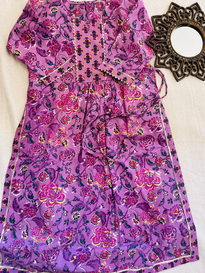 Lavender Colour Floral Printed Nyra Cut suit with Sant