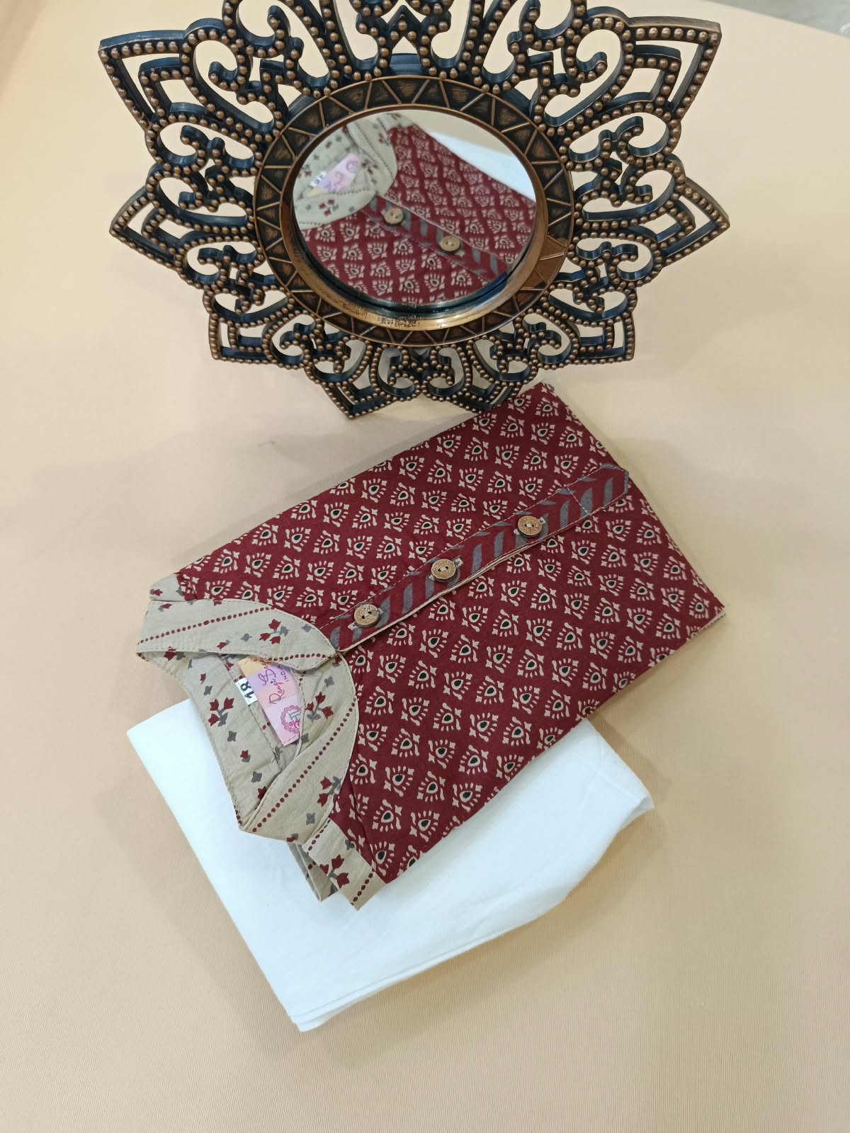 Block printed, Yoke design marron (marron/Beige) Coloured kurta -Pyjama set