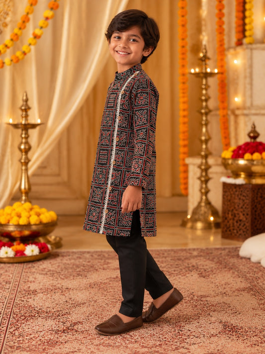 Bandhej printed, Black colored side button kurta -Pyjama set